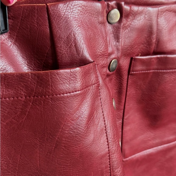 Elegant Deep Maroon Red Leather Skirt - Picture 4 of 7